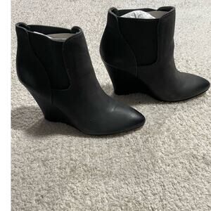 NWB Sole Society Womens 7.5M 37.5 So-Shade Wedge Booties Leather Grey2 Dijon Wax